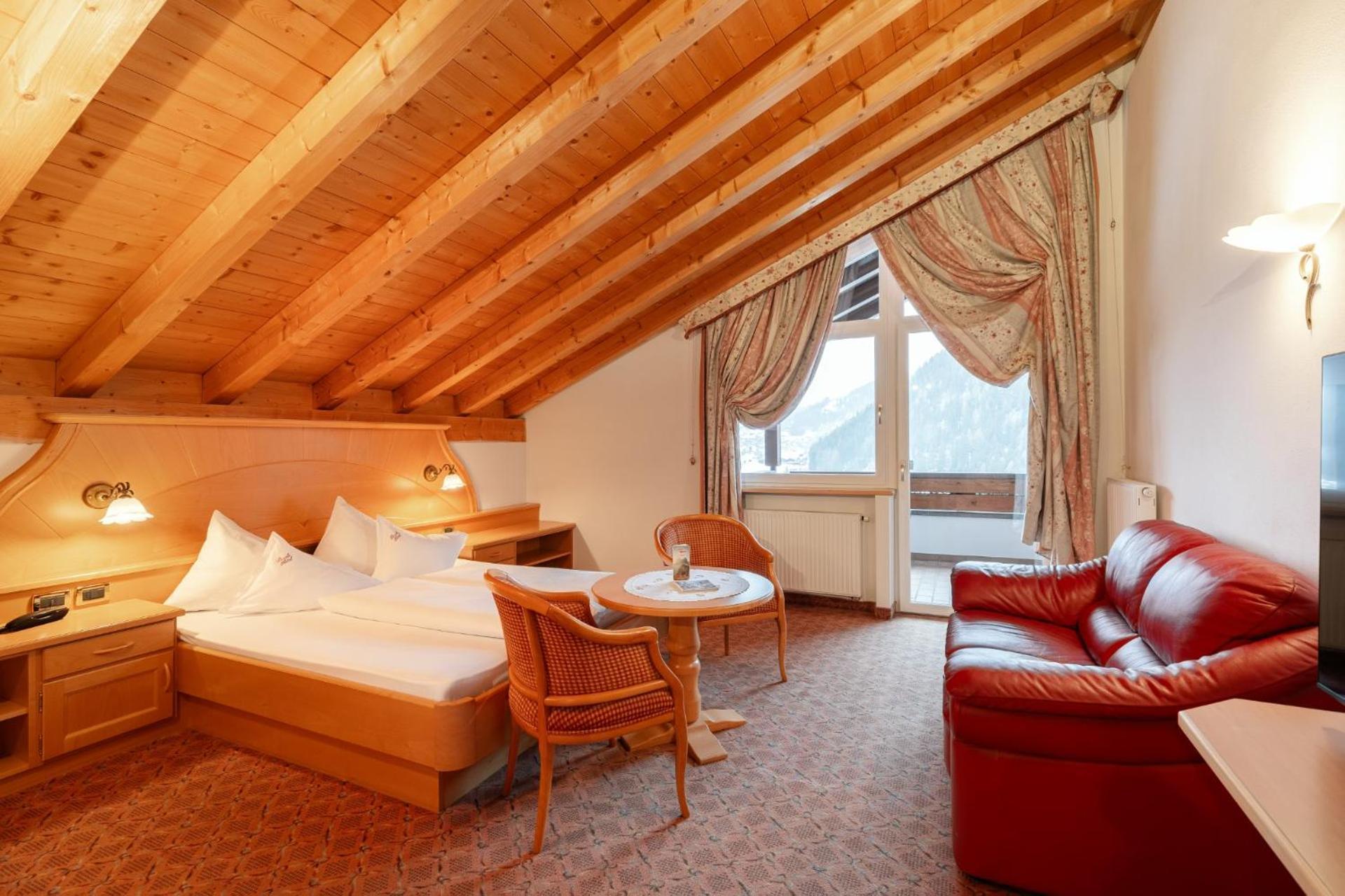 Piccolo Hotel Selva di Val Gardena Exterior photo